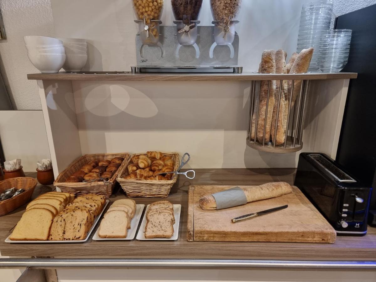 Hotel Restaurant Le Relais - Pau Nord Lons Ngoại thất bức ảnh